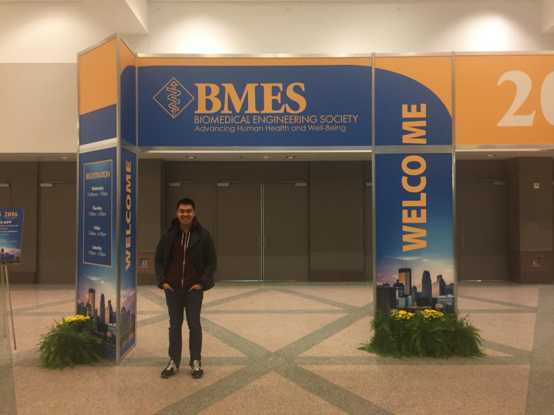 Mike presents at BMES 2016.
